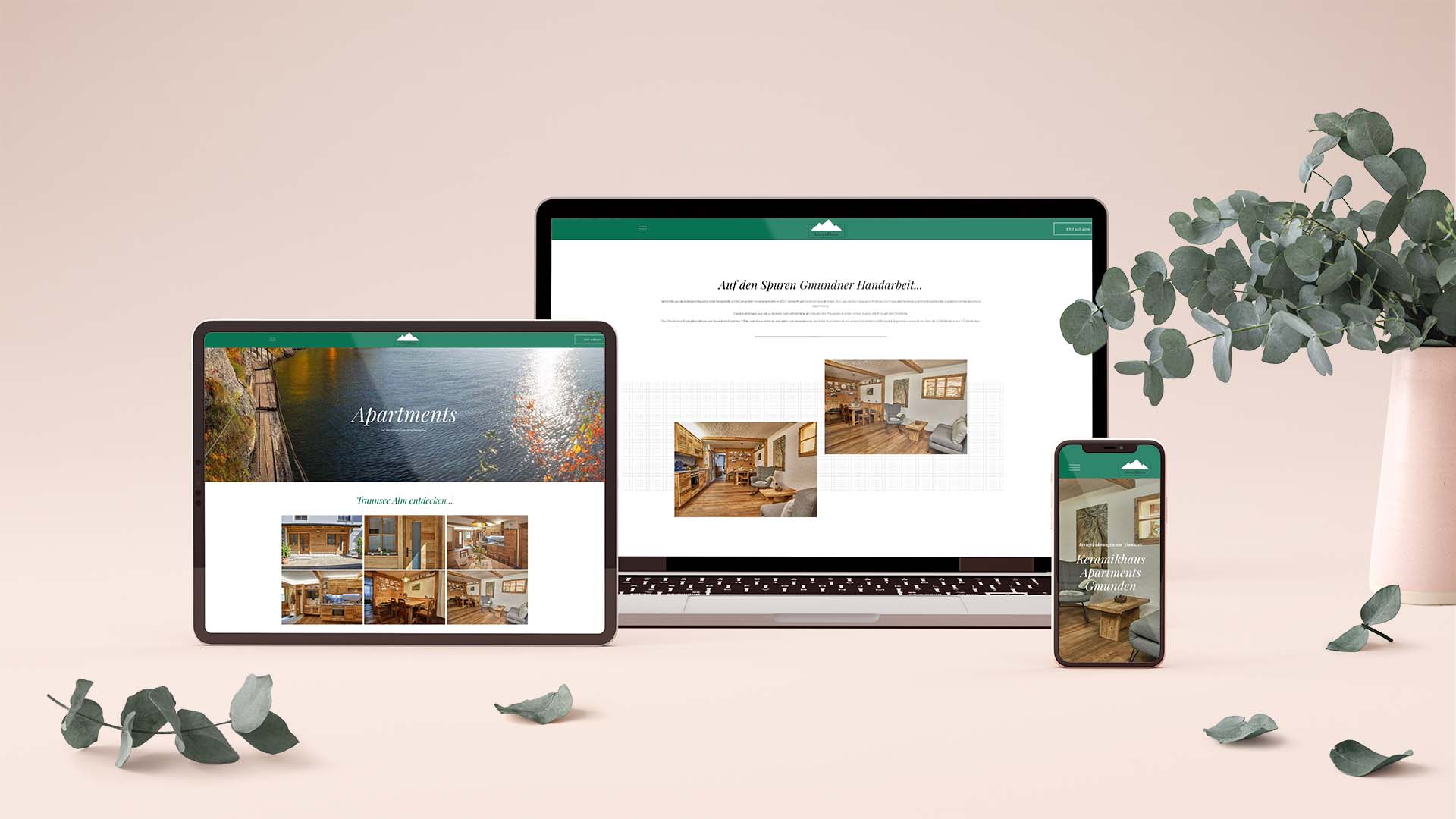 Macbook, Ipad und Iphone zeigen das responsive Webdesign von Keramikhaus Gmunden